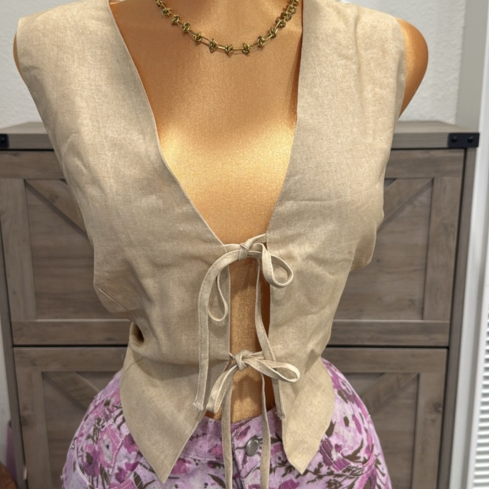 Elegant Beige Tie-Front Women's Top